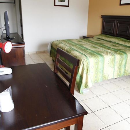 Apart Hotel Pico Bonito La Ceiba Pokoj fotografie