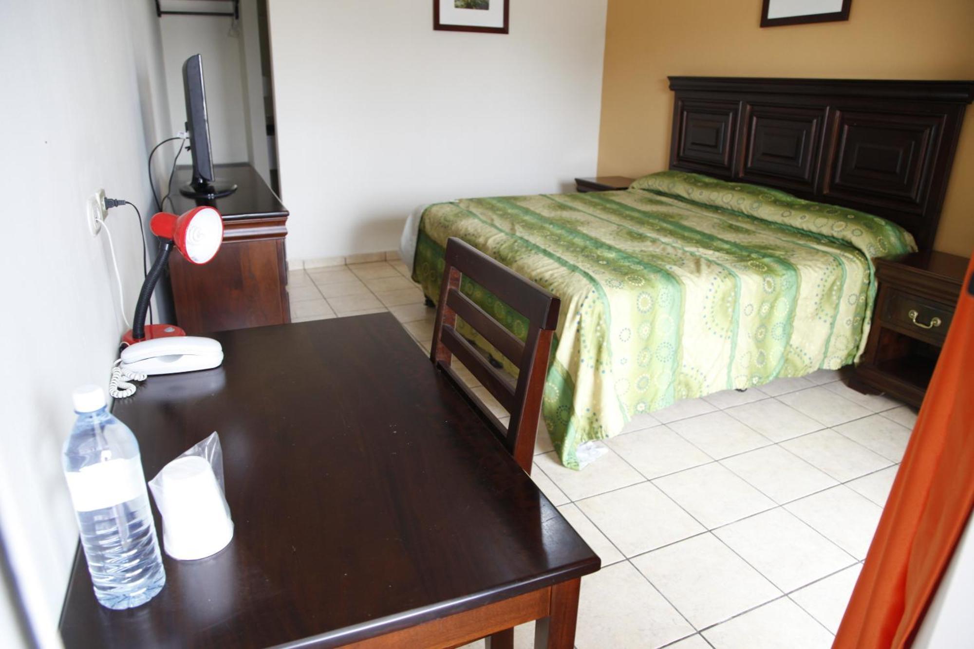 Apart Hotel Pico Bonito La Ceiba Pokoj fotografie
