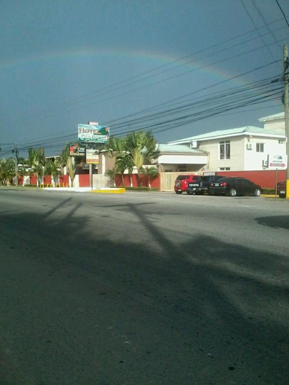 Apart Hotel Pico Bonito La Ceiba Exteriér fotografie